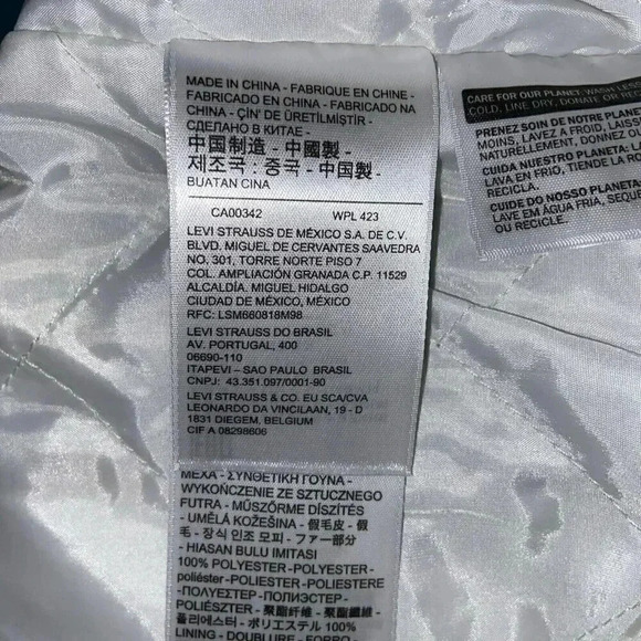 Levi's Women's MEDIUM Plaid Comfy Corner Ex-Boyfriend Sherpa Trucker Jacket NWT - Picture 6 of 8